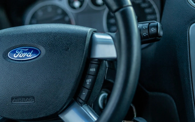 Ford Focus cena 11500 przebieg: 181569, rok produkcji 2007 z Góra małe 667